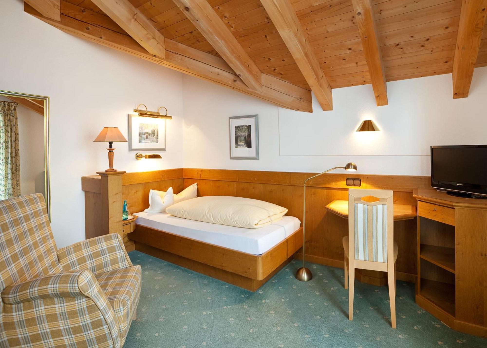 Hotel Filser Füssen Rum bild